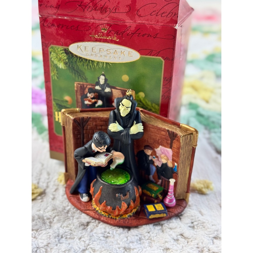 Hallmark Keepsake Harry Potter The Potions Master Ornament Snape 2001 QXI8652